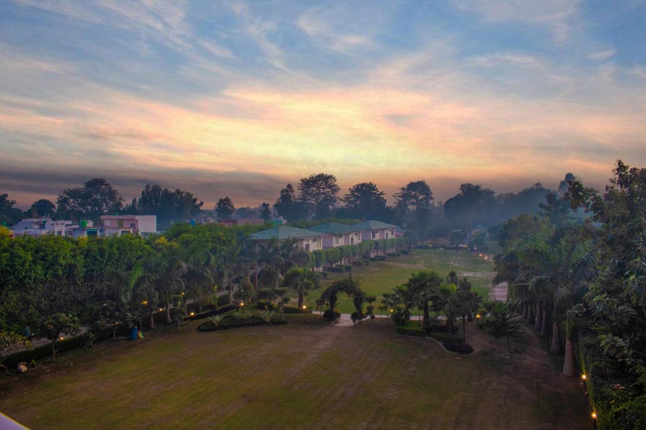 The Tattwaa Corbett Spa And Resort Rámnagar Kültér fotó